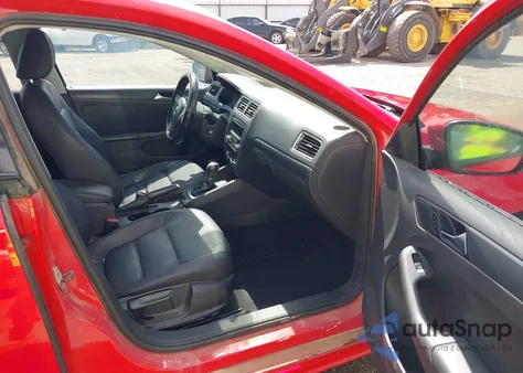 2012 Volkswagen Jetta 2.5L Se z USA, uszkodzony, nr VIN 3VWDX7AJ2CM305253